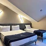 Hotel Loft Park - Airport 10 Minute Arnavutkoy