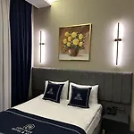 Loft Park - Airport 10 Minute Hotel