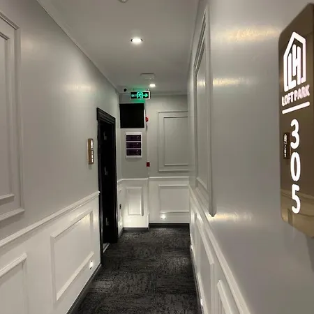 Hotel Park & Private Transportation Istanbul Airport-by Loft