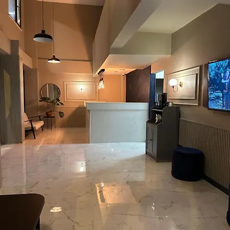 Hotel Park & Private Transportation Istanbul Airport-by Loft