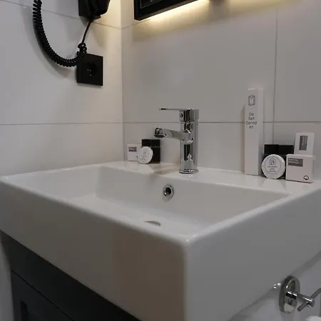 Park & Private Transportation Istanbul Airport-by Loft Szálloda Arnavutköy