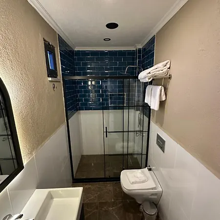 Park & Private Transportation Istanbul Airport-by Loft Szálloda Arnavutköy