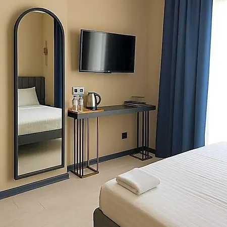 فندق Loft Park - Airport 10 Minute 3*